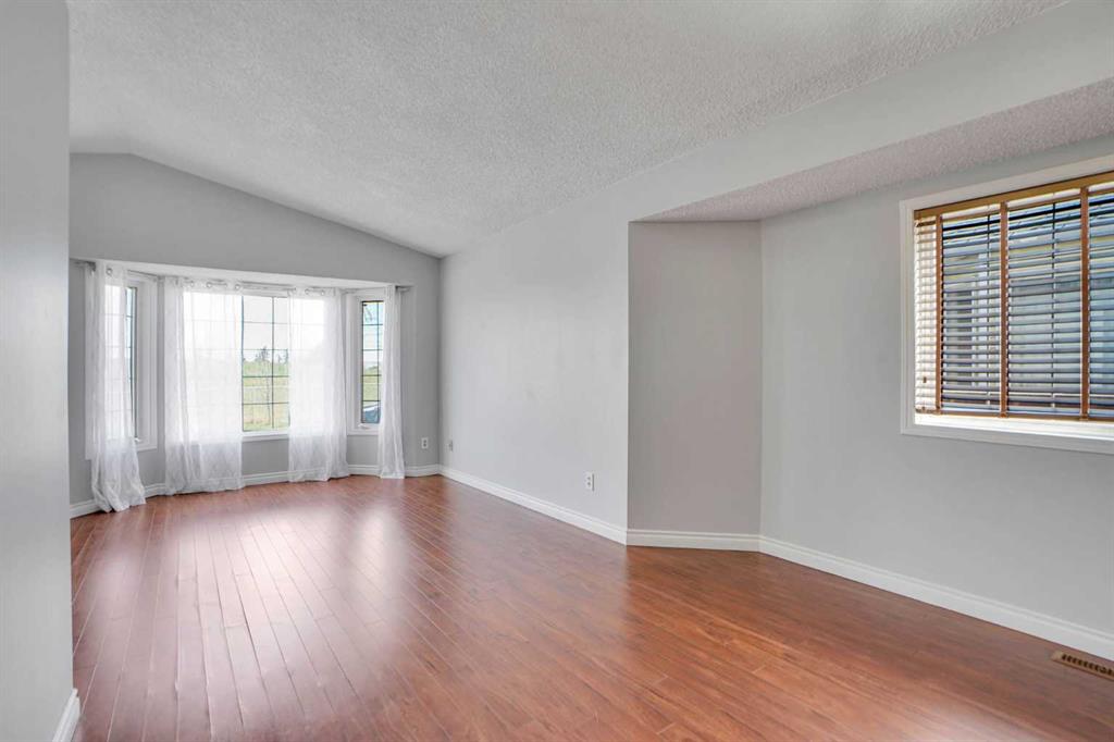 Picture for 336 Whitworth Way NE