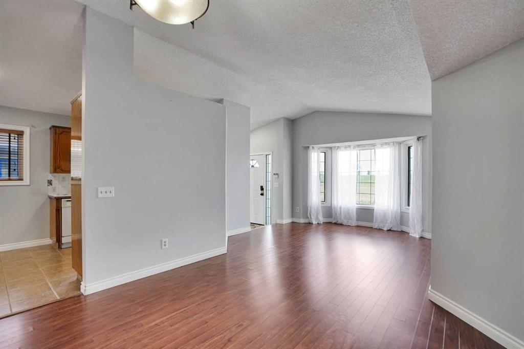 Picture for 336 Whitworth Way NE
