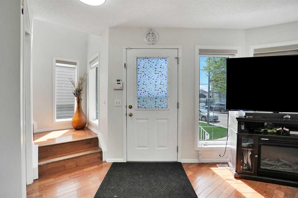 Picture for 143 Taralea Gardens NE