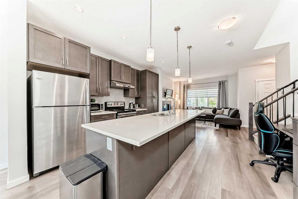 Picture for 151 Copperpond Rise SE