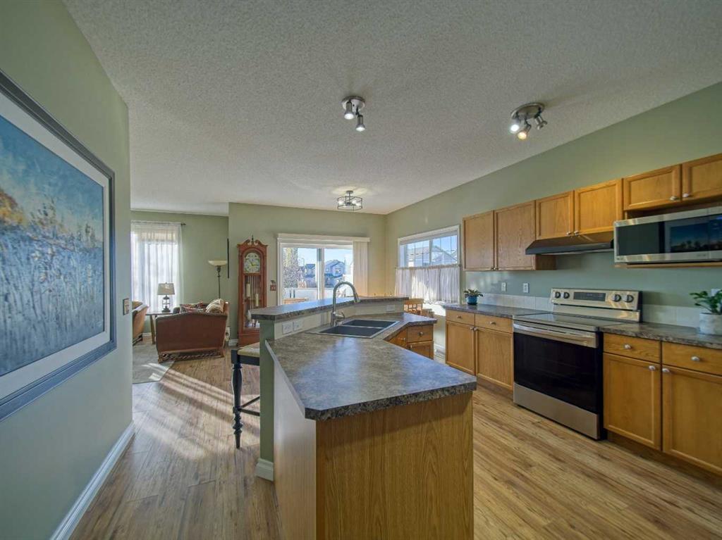 Picture for 239 Sagewood Drive  https://www.cirrealty.ca/reb/creb/13/A2265913_7.jpg