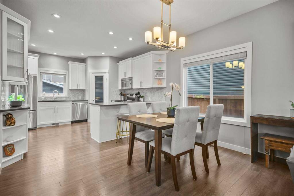 Picture for 412 Evanston Way NW https://www.cirrealty.ca/reb/creb/13/A2266713_10.jpg