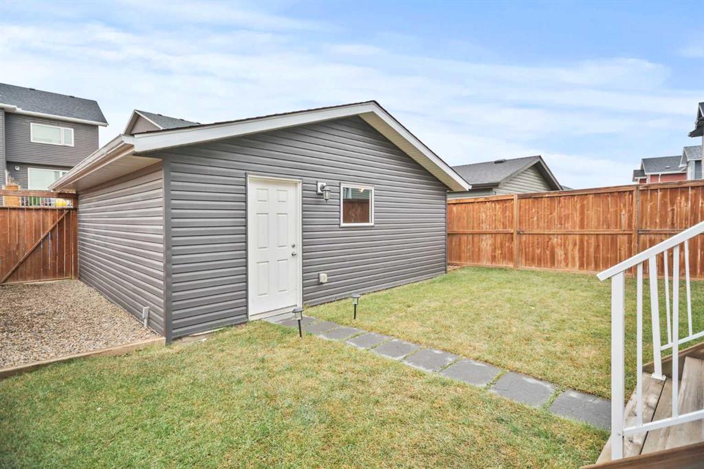 Picture for 412 Evanston Way NW https://www.cirrealty.ca/reb/creb/13/A2266713_36.jpg