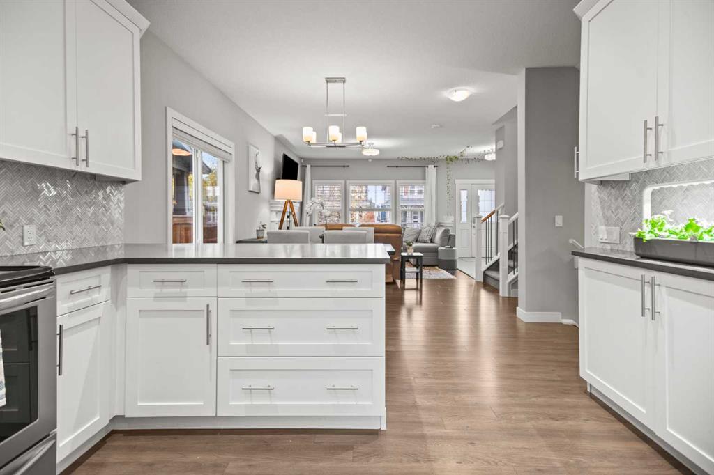 Picture for 412 Evanston Way NW https://www.cirrealty.ca/reb/creb/13/A2266713_9.jpg