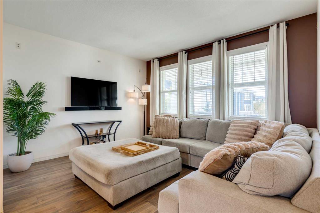 Picture for 123 Marquis Green SE