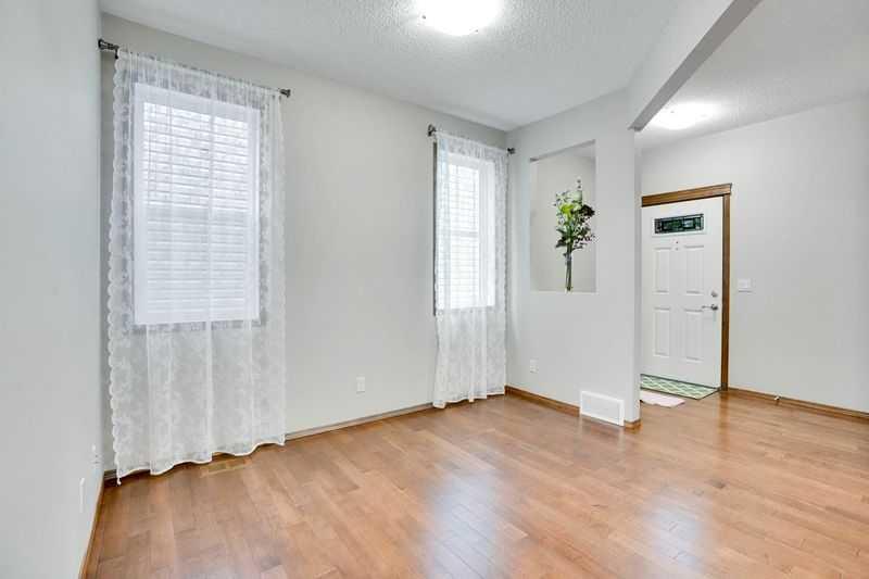 Picture for 117 Walden Square SE