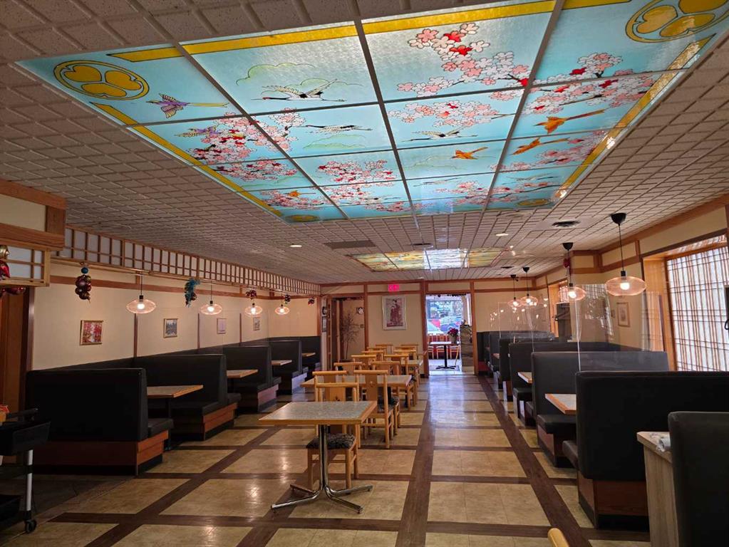 Picture for 123 4 Street S