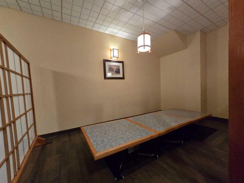 Picture for 123 4 Street S