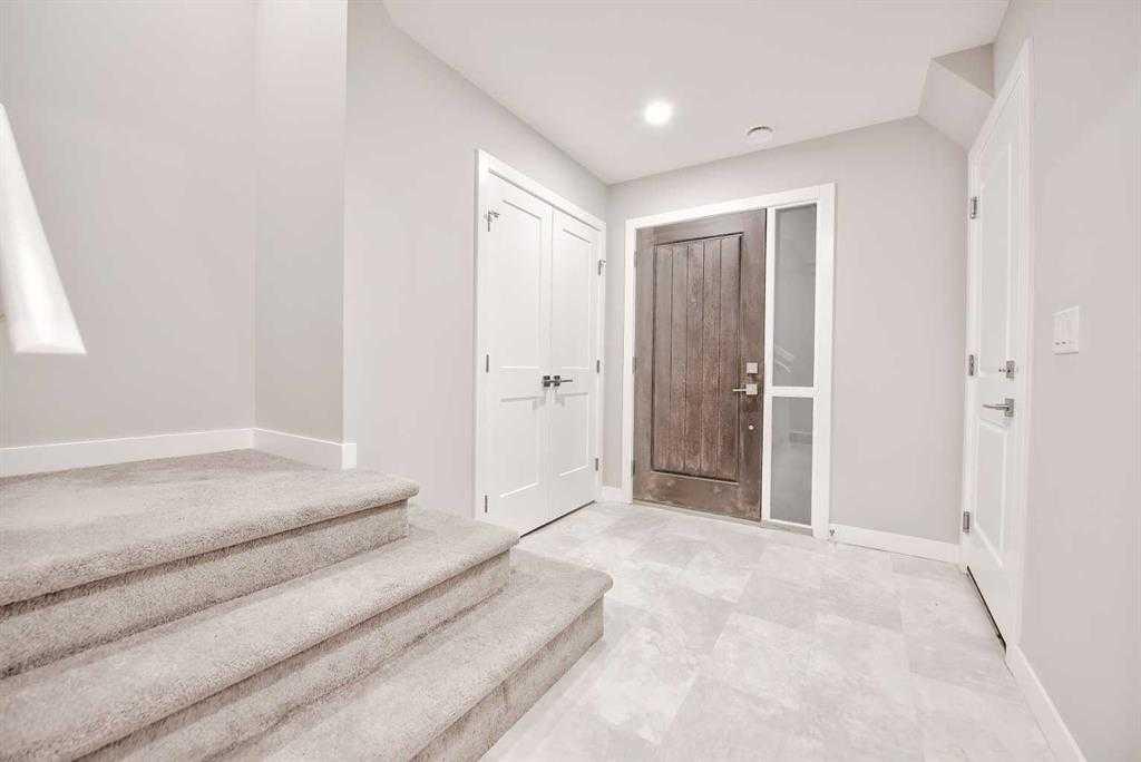 Picture for 917 Crestridge Common SW