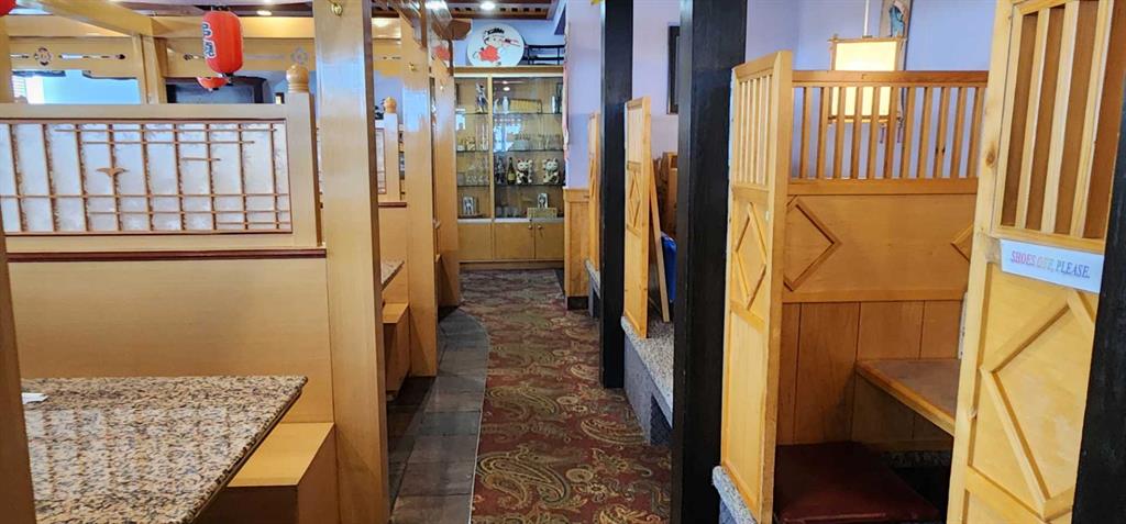 Picture for 1002, 37 Street SW  