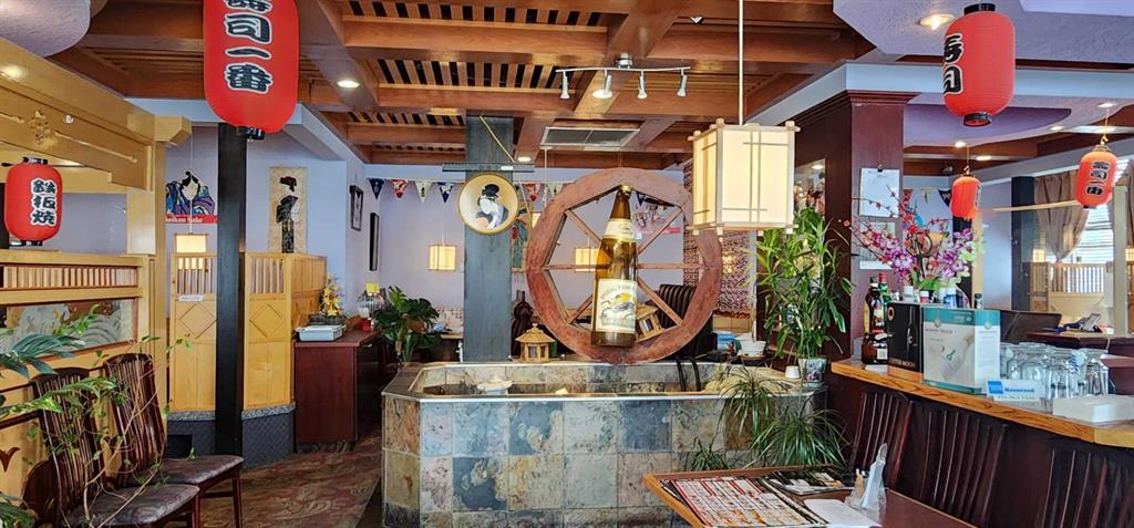 Picture for 1002, 37 Street SW  