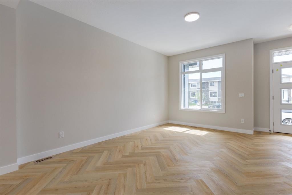 Picture for 158 Belvedere Crescent SE