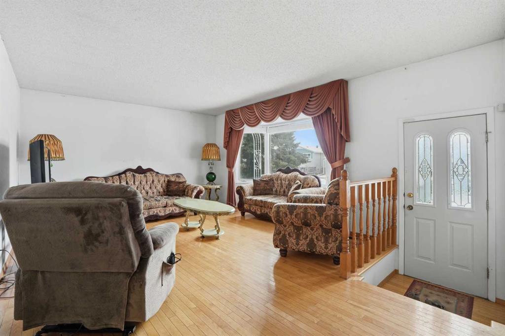 Picture for 5224 5 Avenue SE