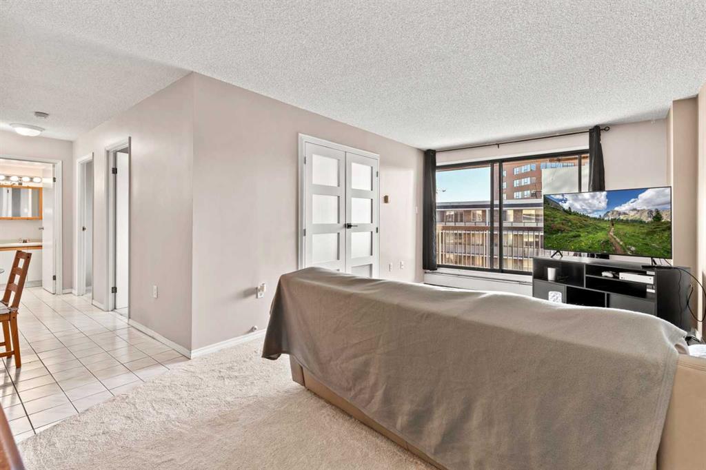 Picture for 704, 718 12 Avenue SW