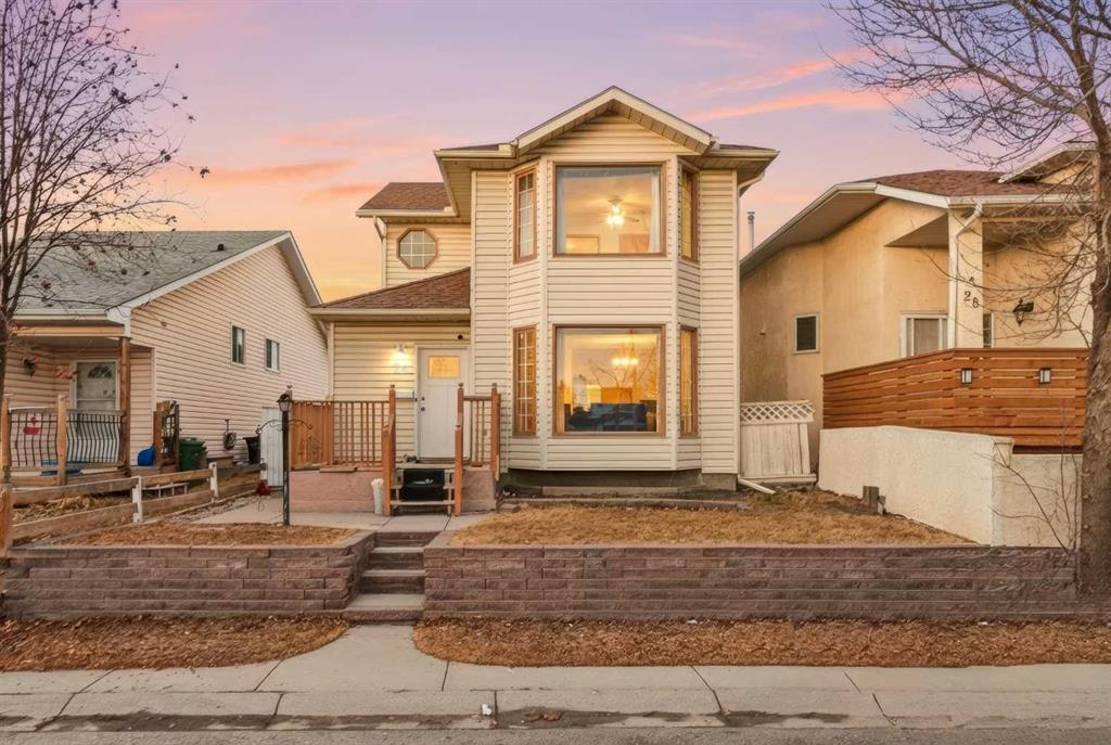 Picture for 24 LAGUNA Close NE