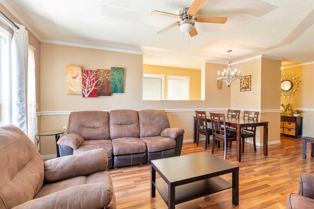 Picture for 302, 605 19 Street SE