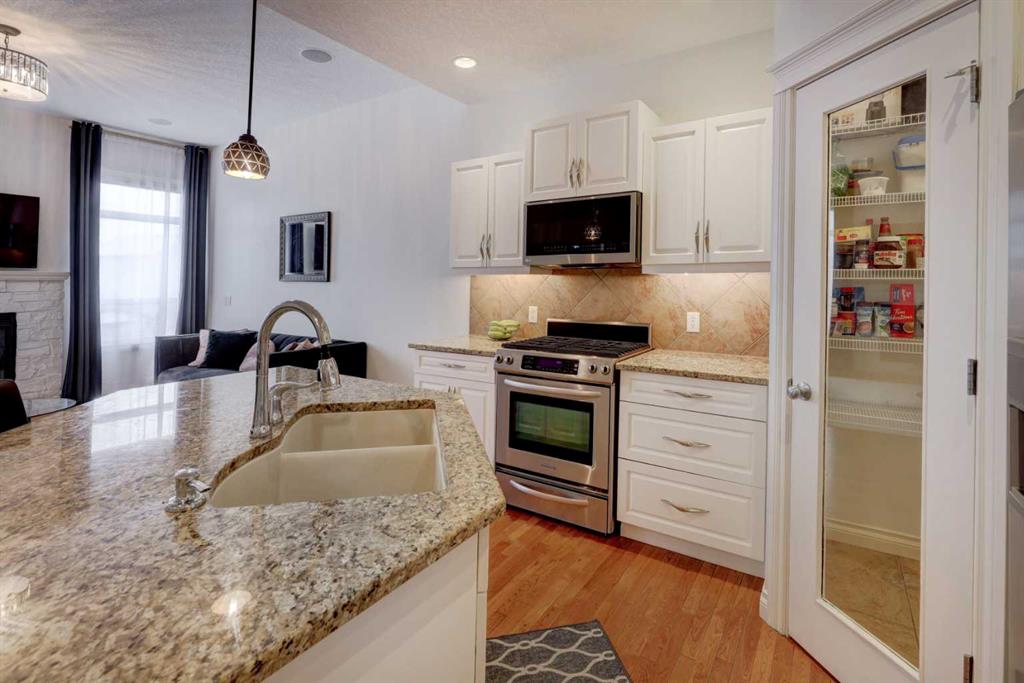 Picture for 1329 Prairie Springs Park SW