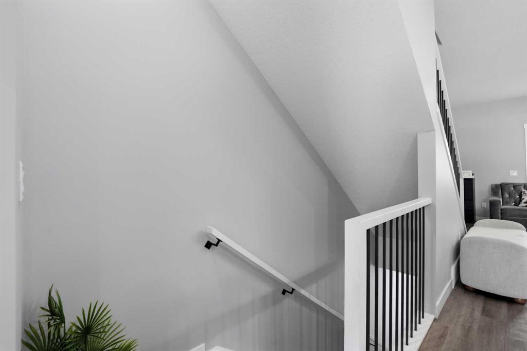 Picture for 404, 95 Skyview Close NE