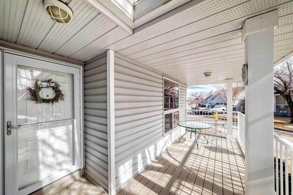 Picture for 151 Macewan Ridge Villas NW