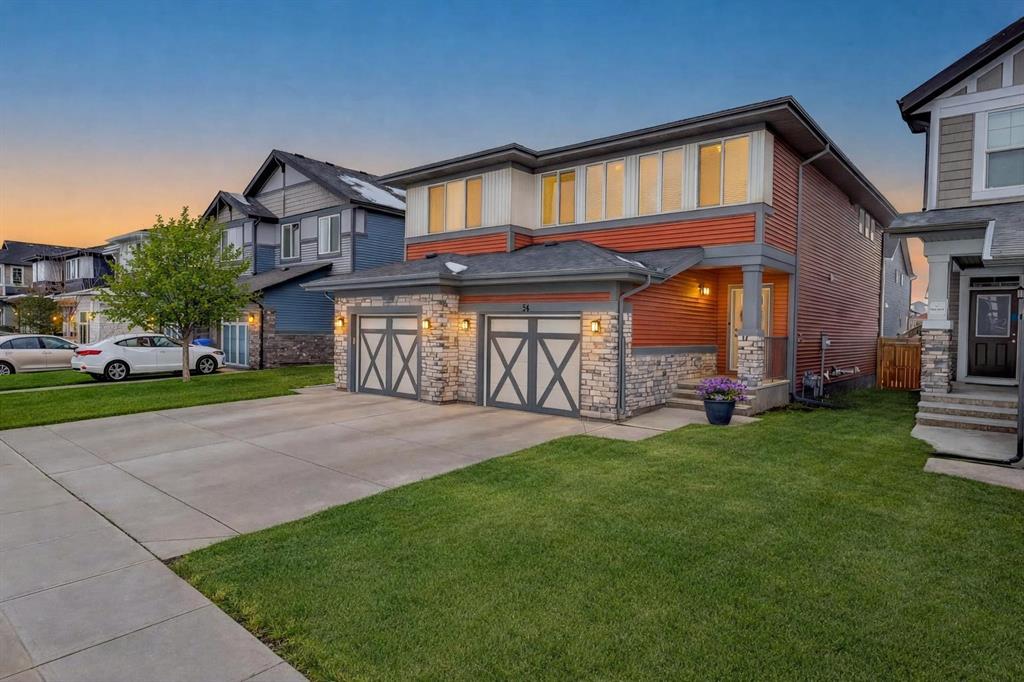 Picture for 94 Kingfisher Crescent SE