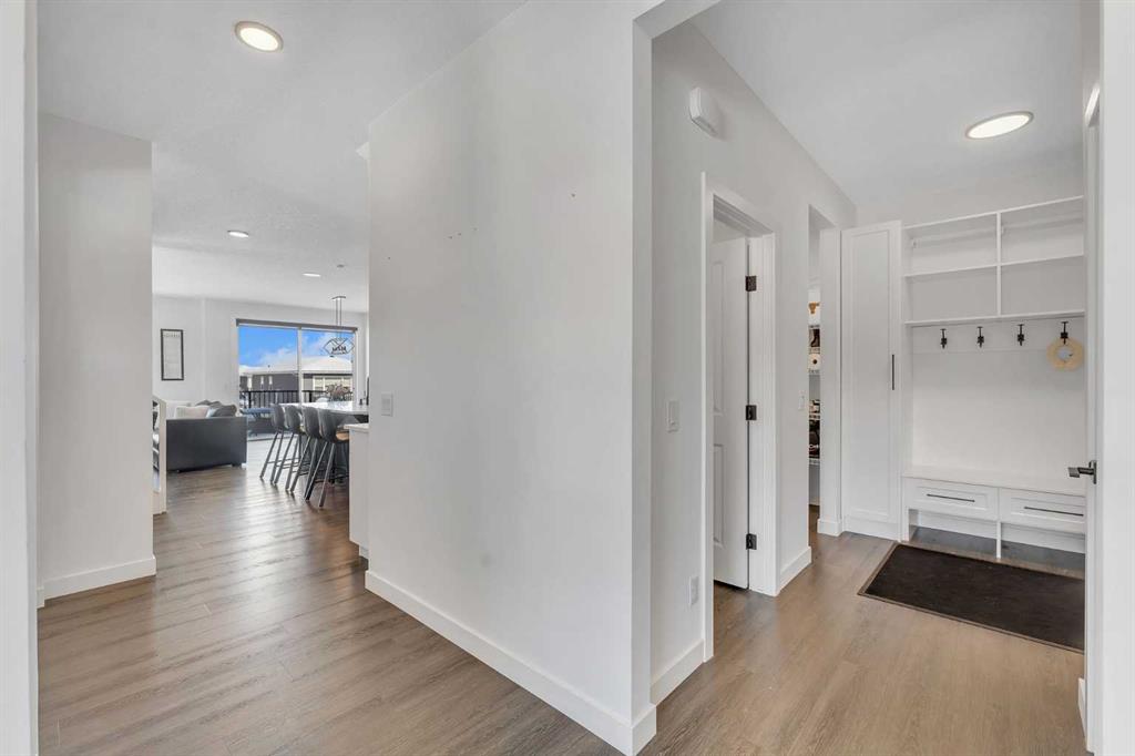 Picture for 325 Crestmont Drive SW