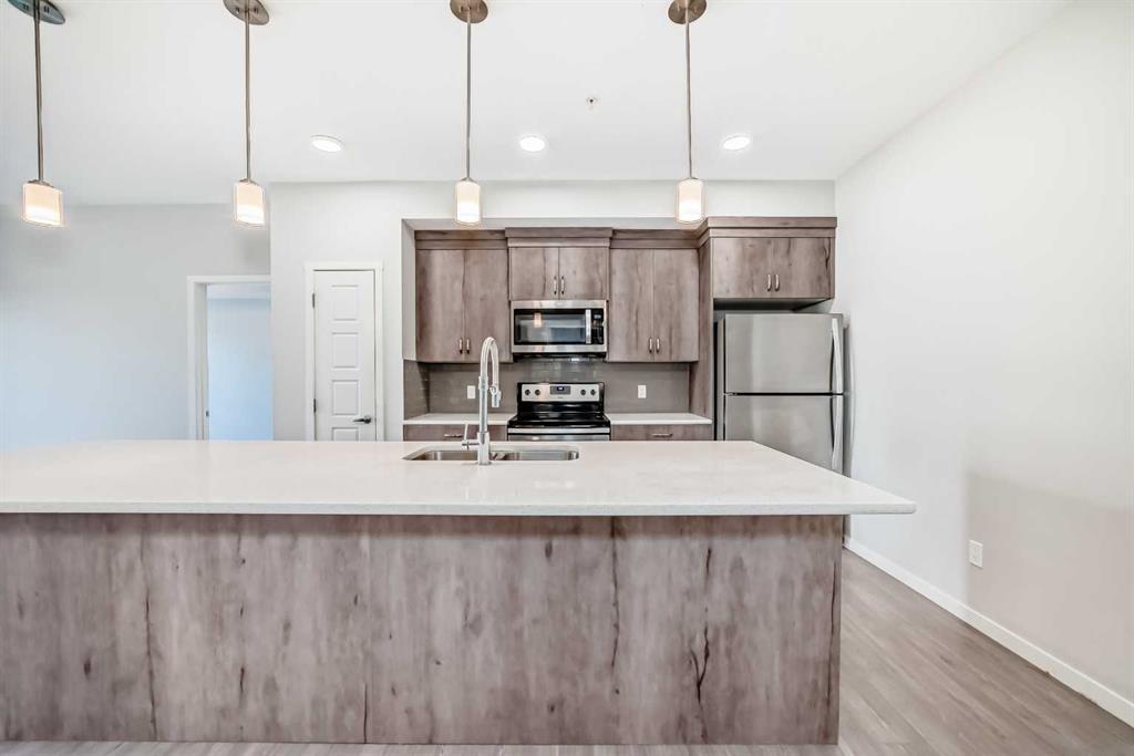 Picture for 212, 20 Seton Park SE