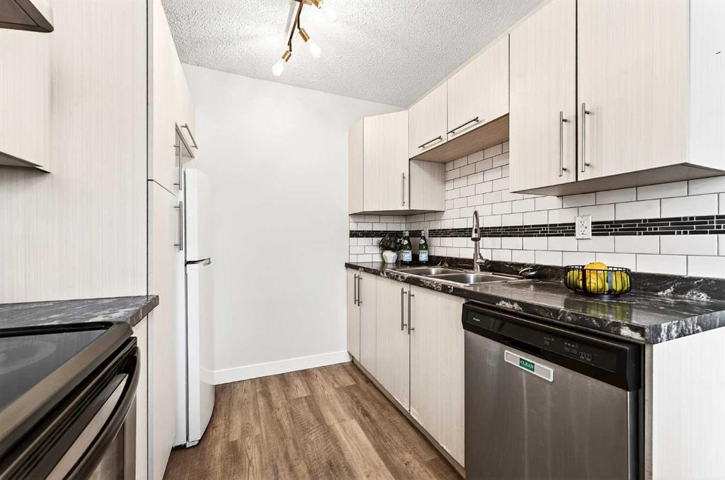 Picture for 3, 6100 4 Avenue NE