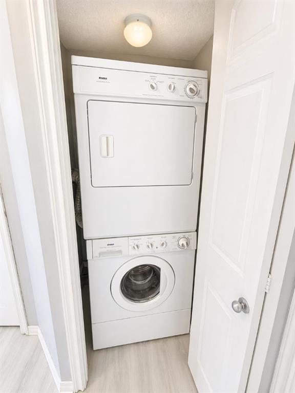 Picture for 323, 103 STRATHAVEN Drive E