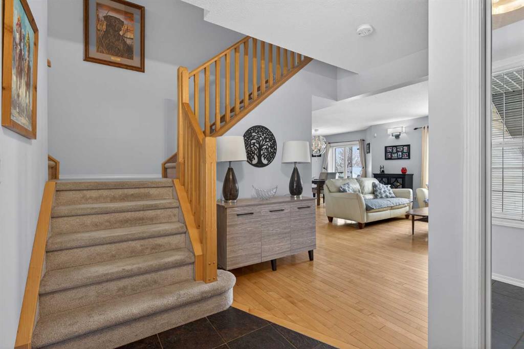 Picture for 6 Royal Birch Rise NW