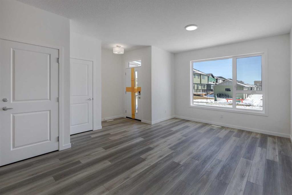 Picture for 47 Lewisburg Manor NE