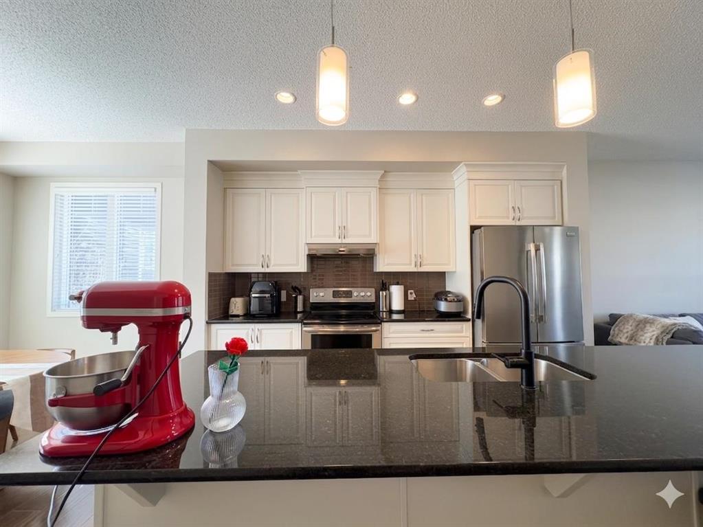 Picture for 535 Panatella Walk NW