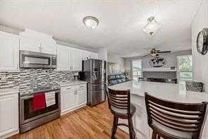 Picture for 420 Whitehorn Place NE