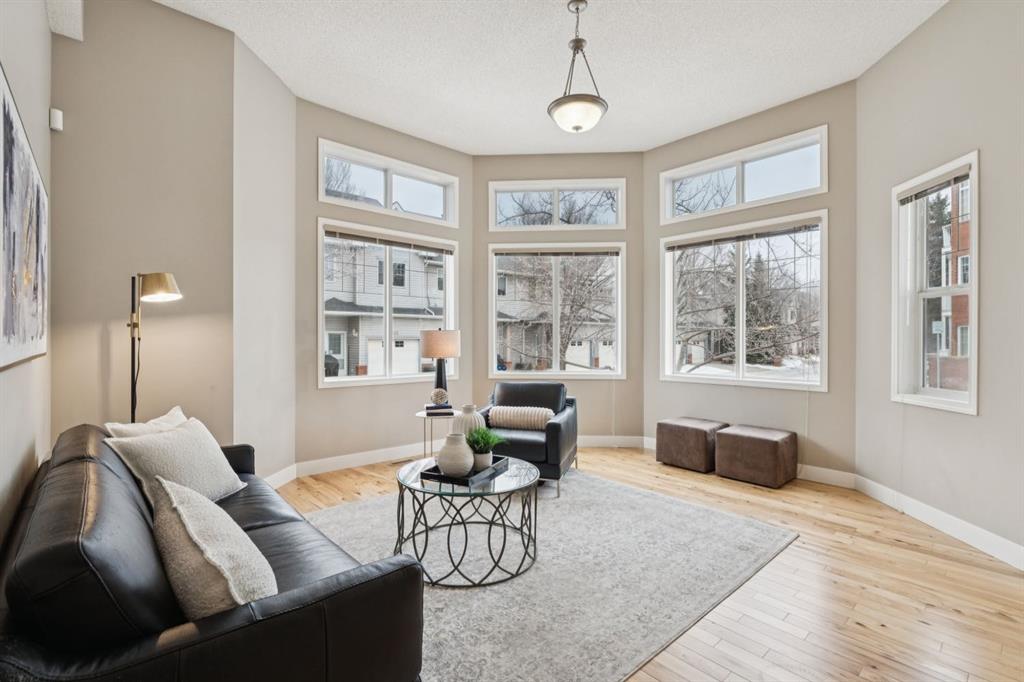 Picture for 17 Prestwick Pond Terrace SE