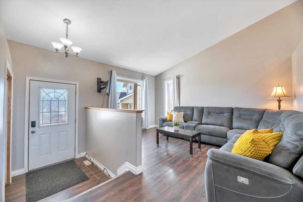 Picture for 476 Highland Close 