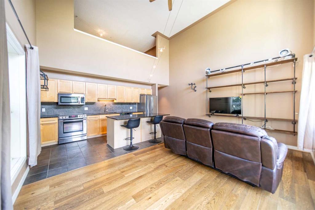 Picture for 102, 1505 27 Avenue SW