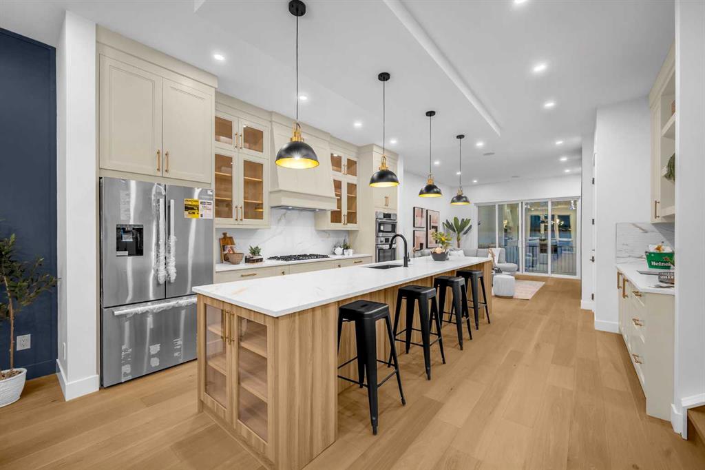 Picture for 2435 52 Avenue SW