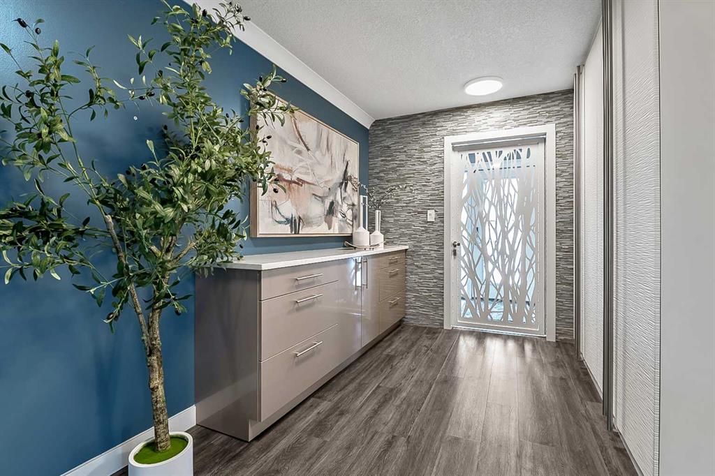 Picture for 326030 20 Street E
