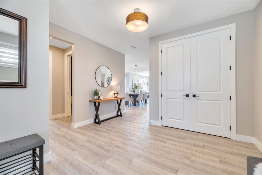 Picture for 6 Legacy Woods Crescent SE