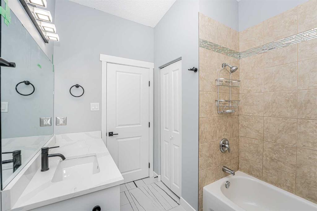 Picture for 6403 Centre Street NW