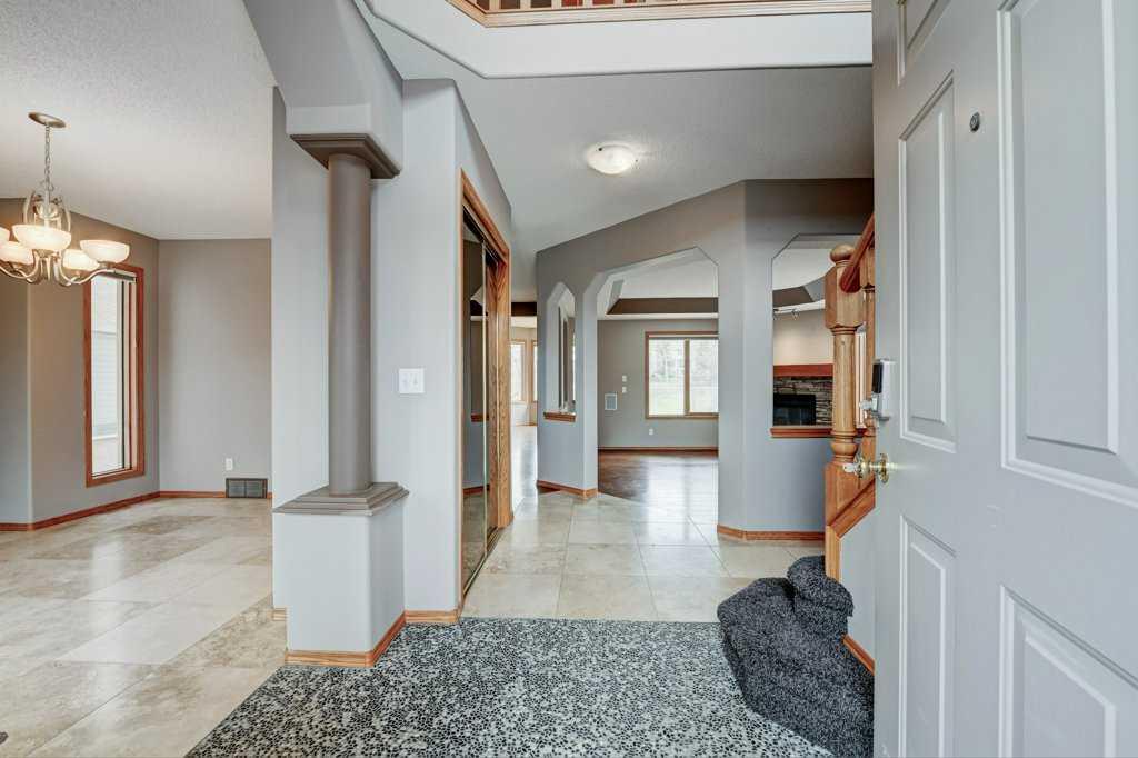 Picture for 91 Valley Ridge Green NW