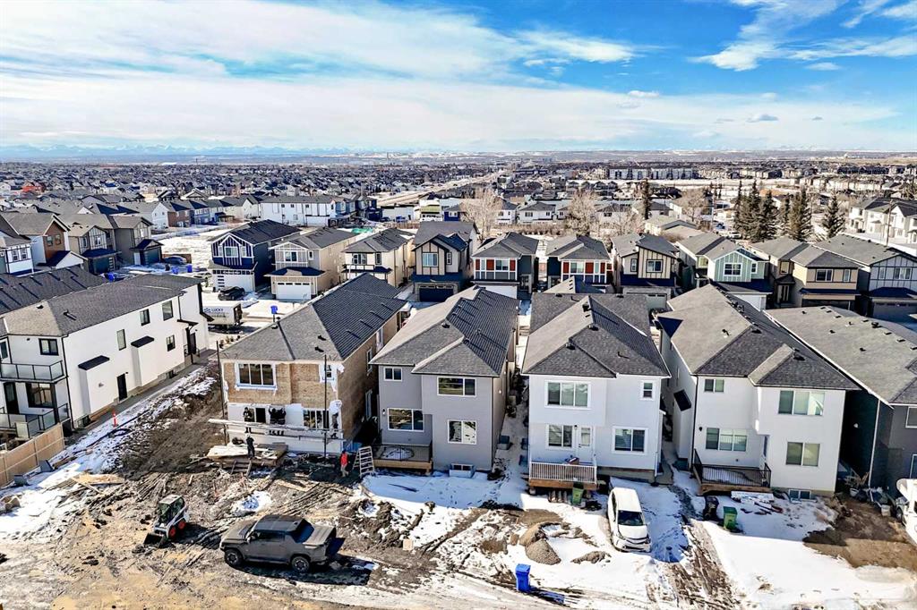 Picture for 28 Saddlecrest Manor NE
