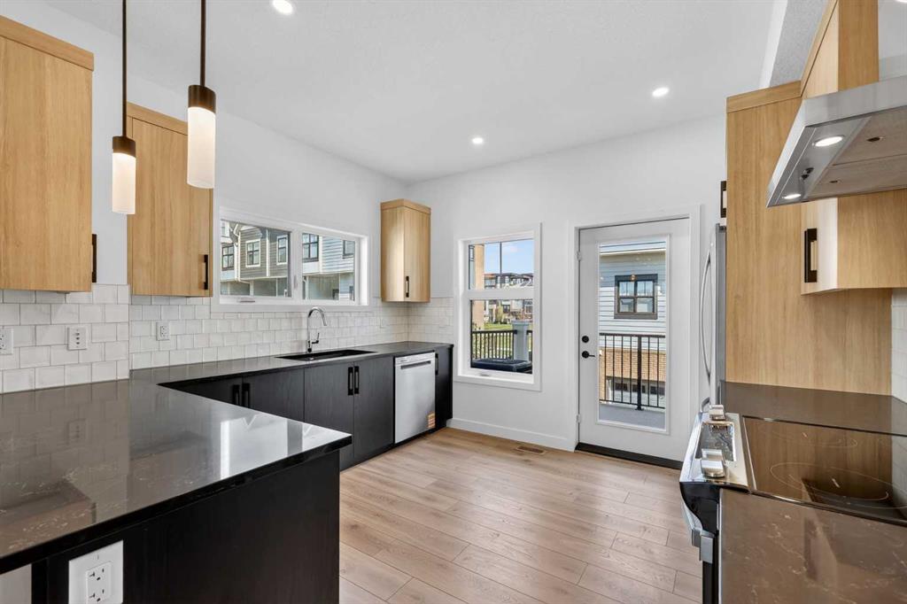 Picture for 619 Mahogany Road SE