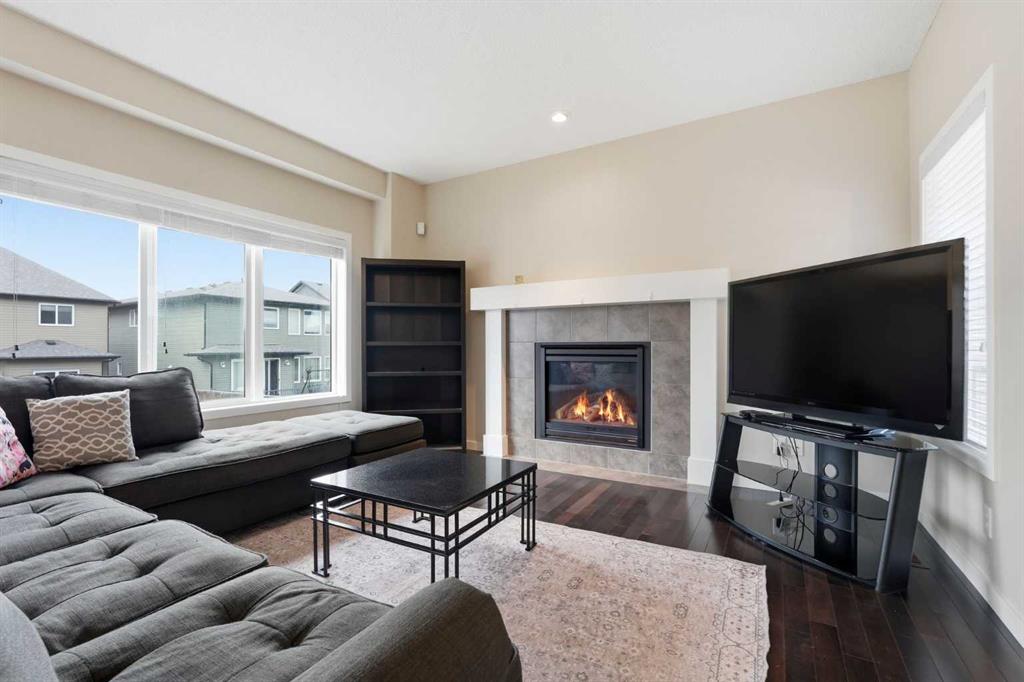 Picture for 31 Evansridge Crescent NW