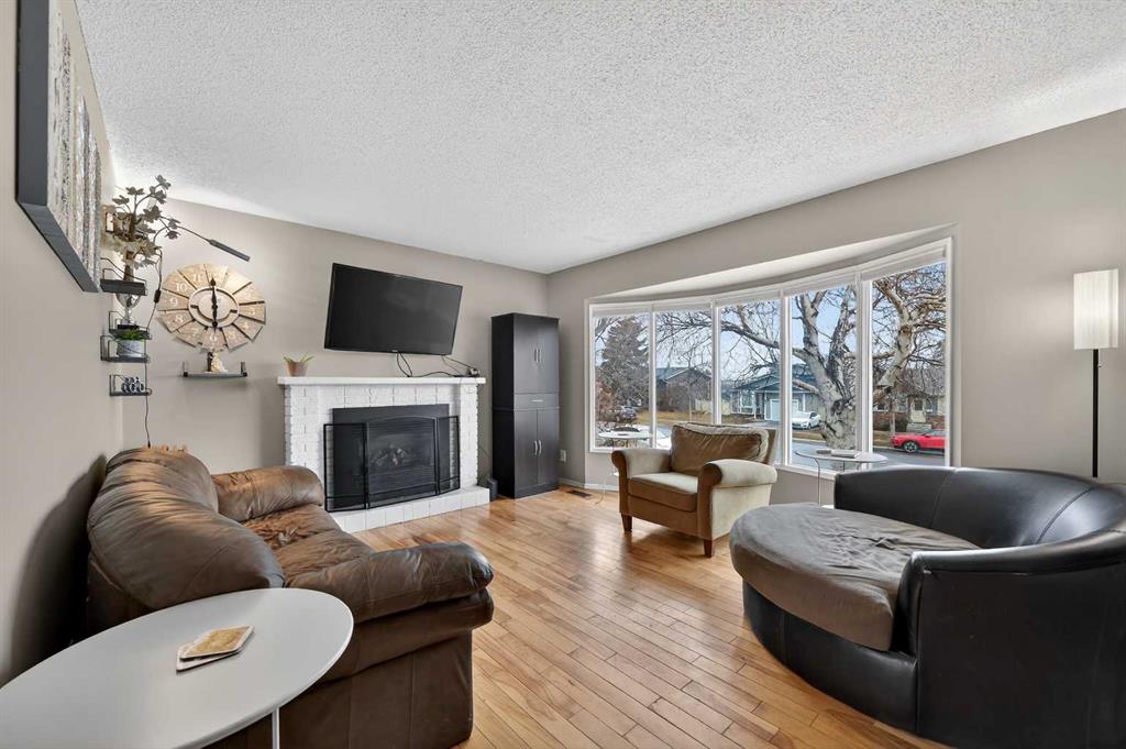 Picture for 103 Macewan Drive NW