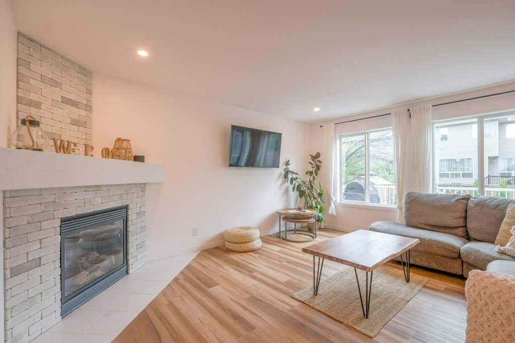 Picture for 282 Chapalina Terrace SE