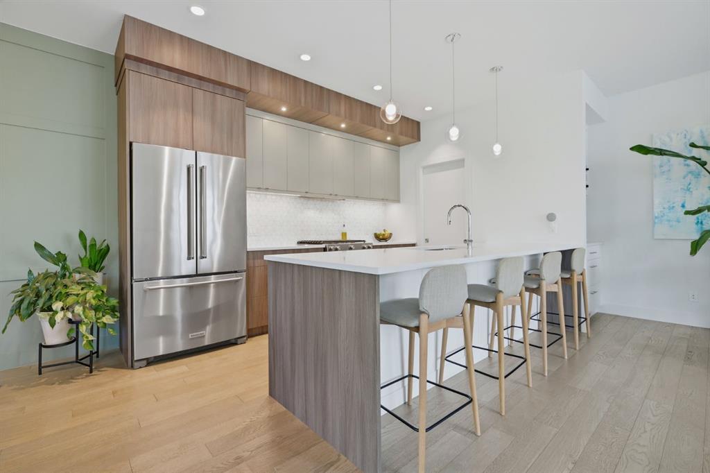 Picture for 3620 17 Street SW