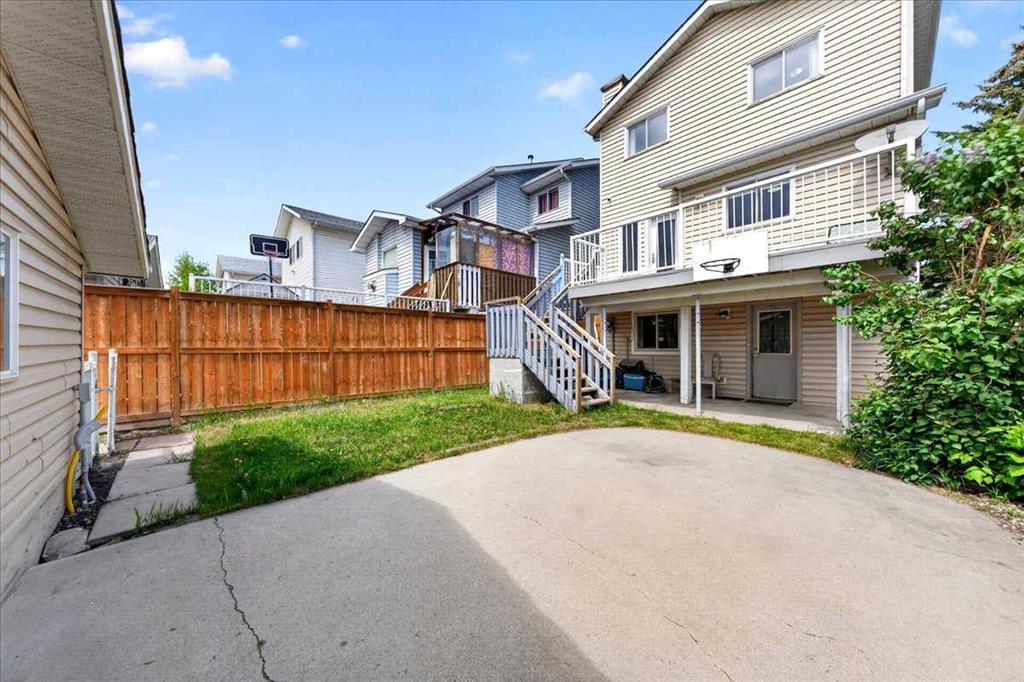 Picture for 6979 Laguna Way NE