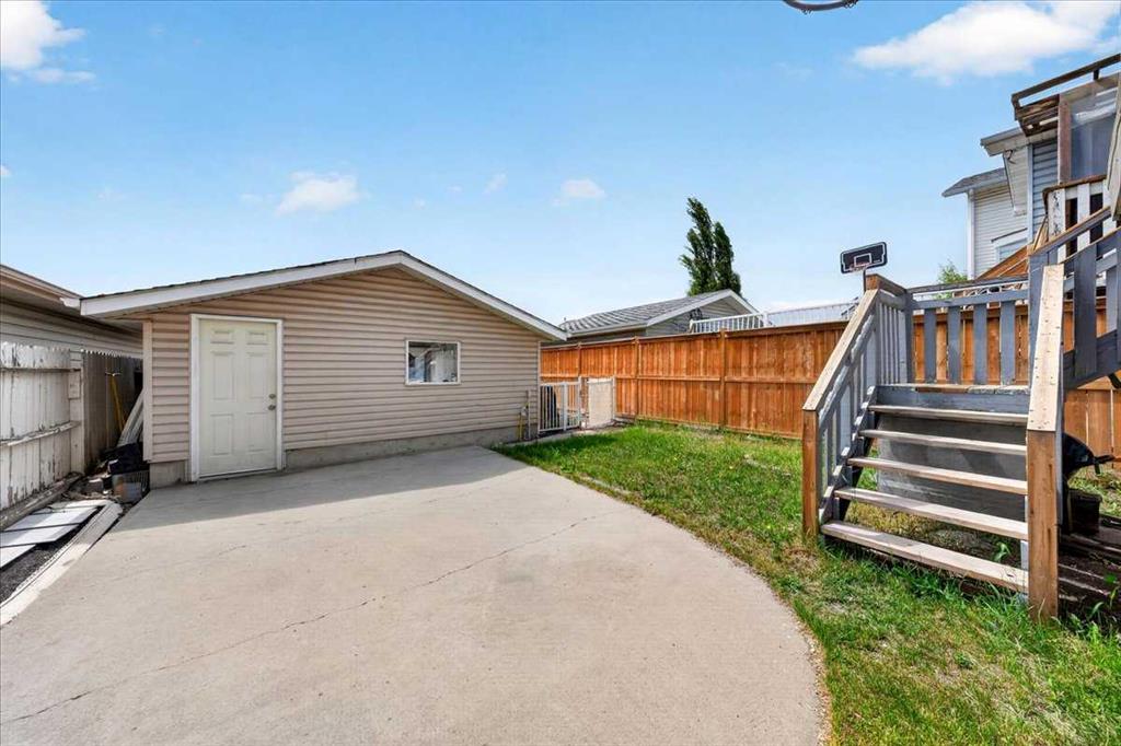 Picture for 6979 Laguna Way NE