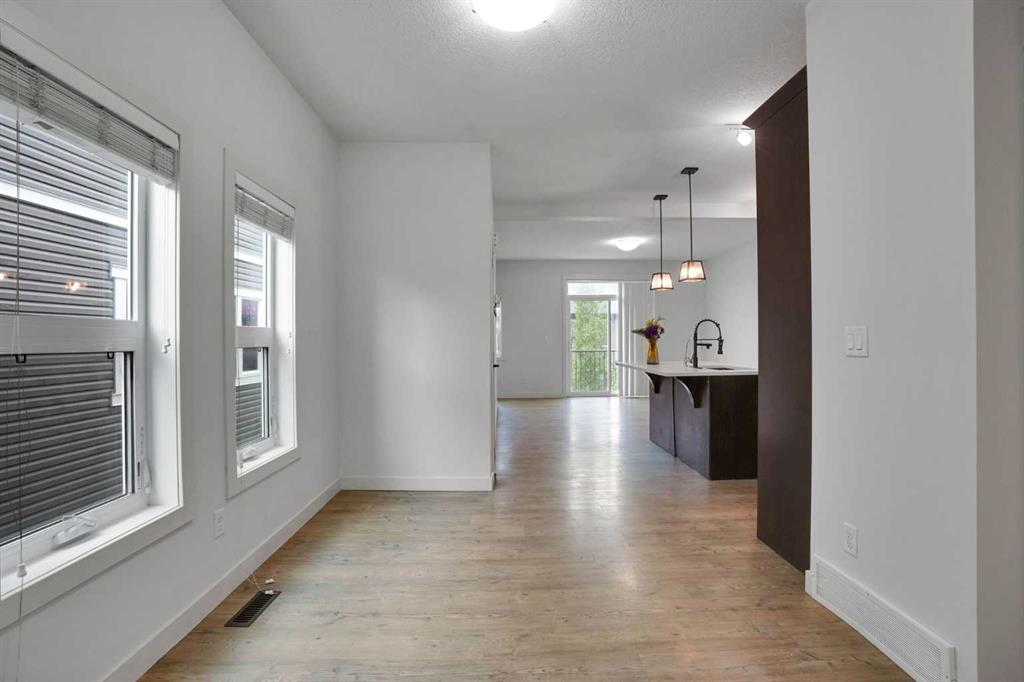 Picture for 413, 355 Nolancrest Heights NW