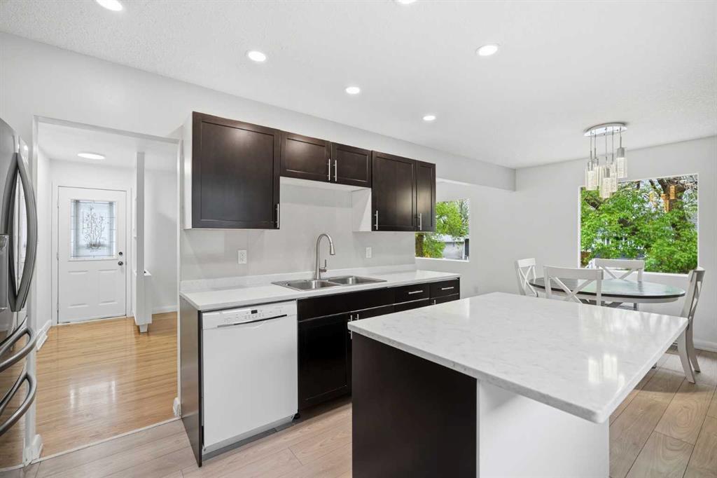 Picture for 1040 16 Street NE